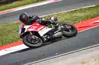 cadwell-no-limits-trackday;cadwell-park;cadwell-park-photographs;cadwell-trackday-photographs;enduro-digital-images;event-digital-images;eventdigitalimages;navarra;no-limits-trackdays;peter-wileman-photography;racing-digital-images;trackday-digital-images;trackday-photos